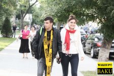Флешмоб " Winter in Summer" в Баку  - в летнюю жару в зимней одежде (фотосессия)